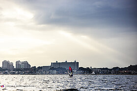 Round five heats 00830