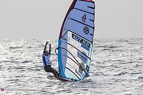 Lang moment of glory