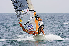 K08 sl Julien Quentel leads the fun race Julien Quentel leads teh fun race