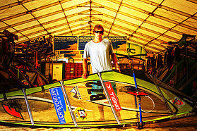 F09 ls Steven Van Broeckhoven currently in fourth place Steven Van Broeckhoven currently in fourth place