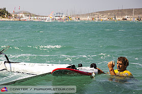 Albeau crashes into press boat