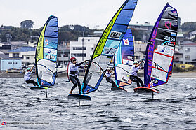 L Ma Kwan Ching leads the way