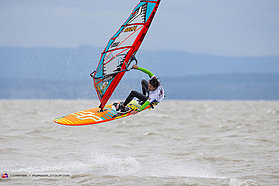 Howard spots his landing