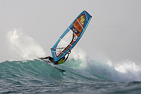 CV08 wv Kauli Seadi slash Kauli Seadi slash