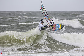 Campello hits the lip