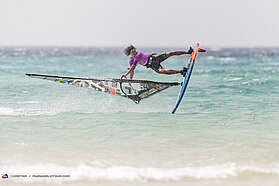 Single elimination action 0364