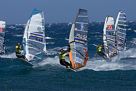 Albeau holds off Volwater