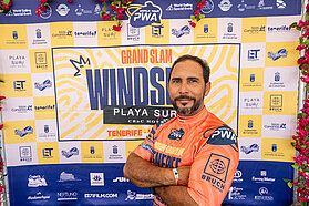 E PHOTOMEDANO 00131
