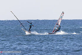 No hnader from Gollito