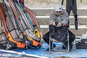 The waiting game 01094