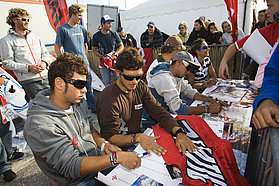 The fanatic team sign autographs