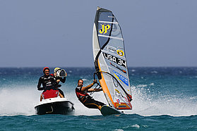 Buzianis caught on camera