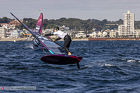 Dat two Race action 00537