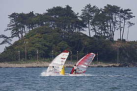 K08 sl Cyril Moussilmani at the mark Cyril Moussilmani at the mark