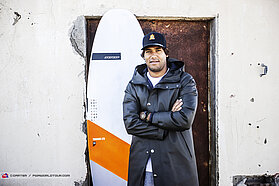 Gollito ready for-action