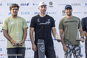 Japan prize giving 01317