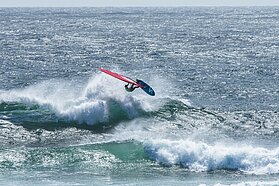 Bauer Photo-0298 Tyler Wallrodt aerial sequence 2