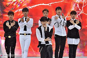 The VIXX on stage