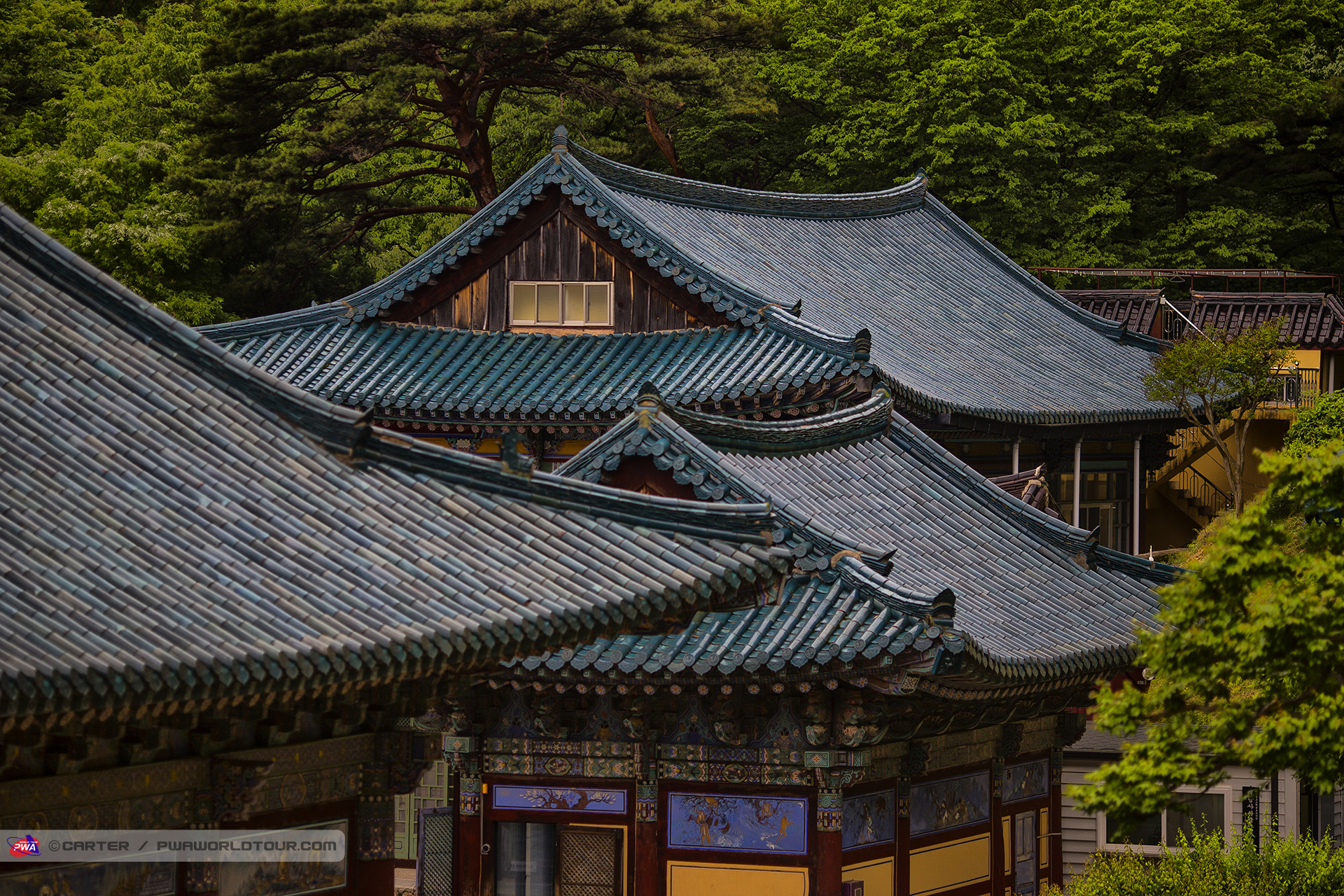 KR19_ls_Temple_in_the_mountains.jpg