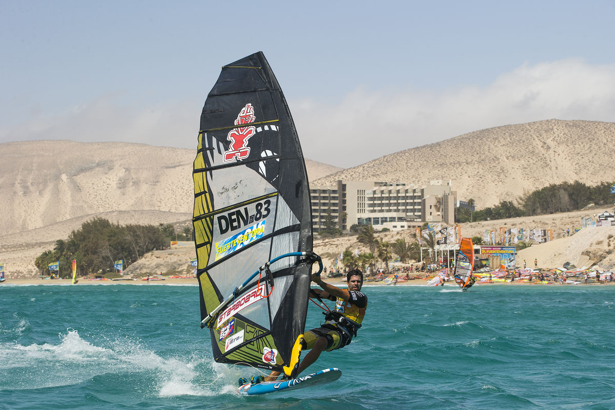 PWA WORLD WINDSURFING TOUR Slalom Pro Training